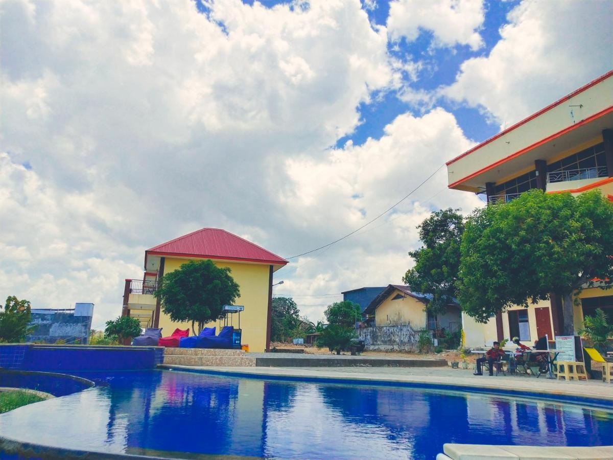 Parepare Bukit Kenari Hotel & Restaurant מראה חיצוני תמונה