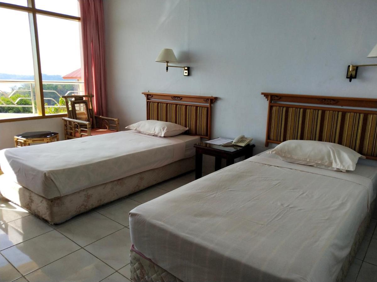 Parepare Bukit Kenari Hotel & Restaurant מראה חיצוני תמונה