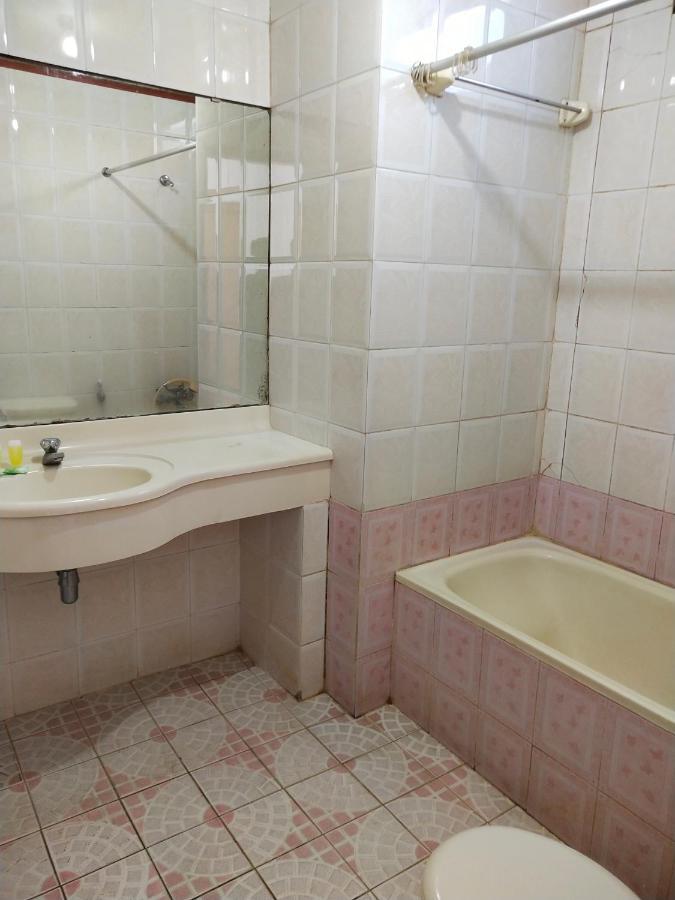 Parepare Bukit Kenari Hotel & Restaurant מראה חיצוני תמונה