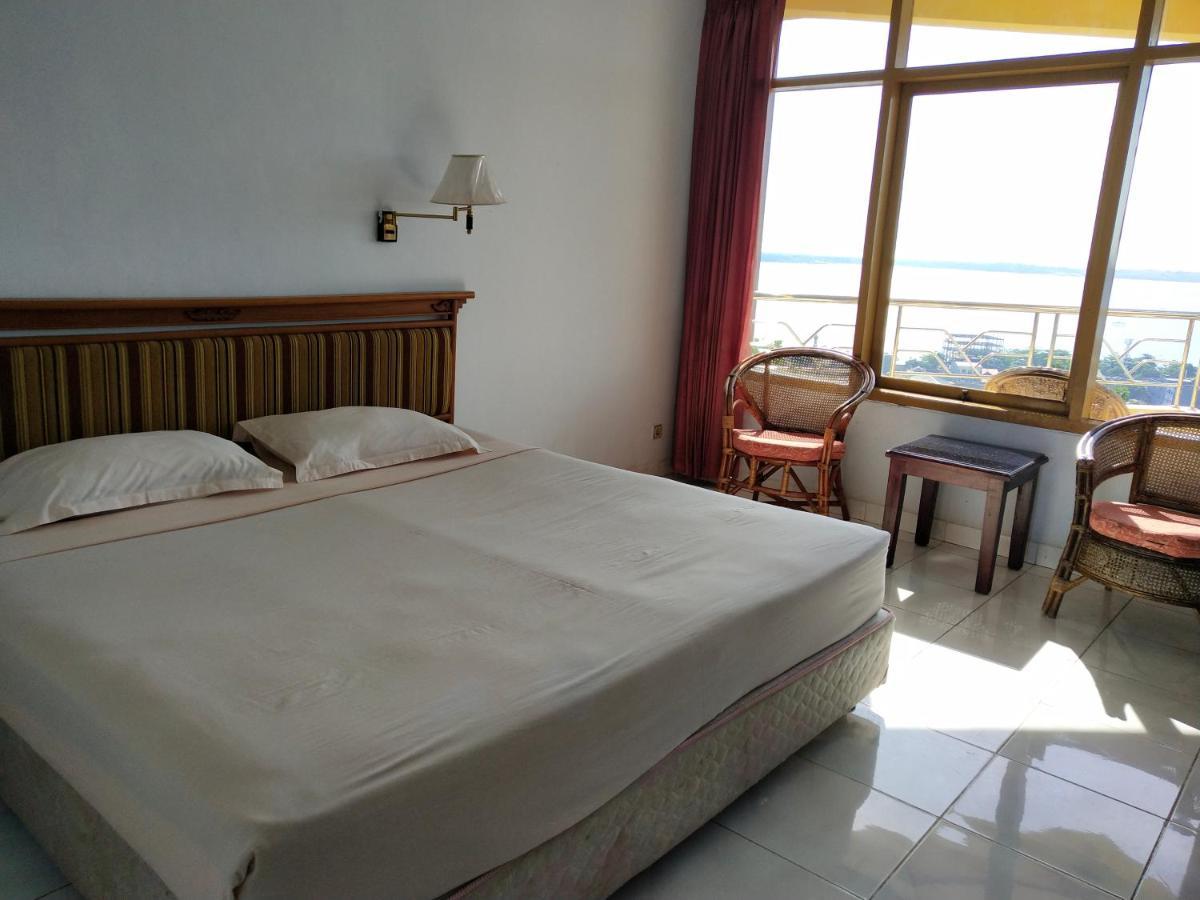 Parepare Bukit Kenari Hotel & Restaurant מראה חיצוני תמונה